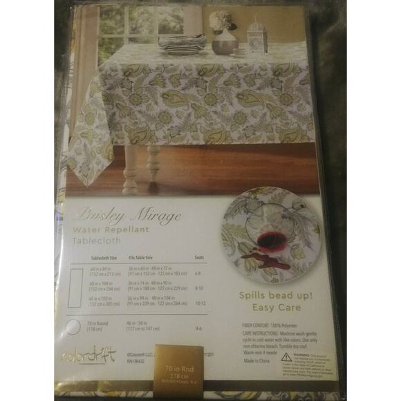 Colordrift Water Repellent Tablecloth Paisley Mirage 70" Round Easy Care - Picture 2 of 7